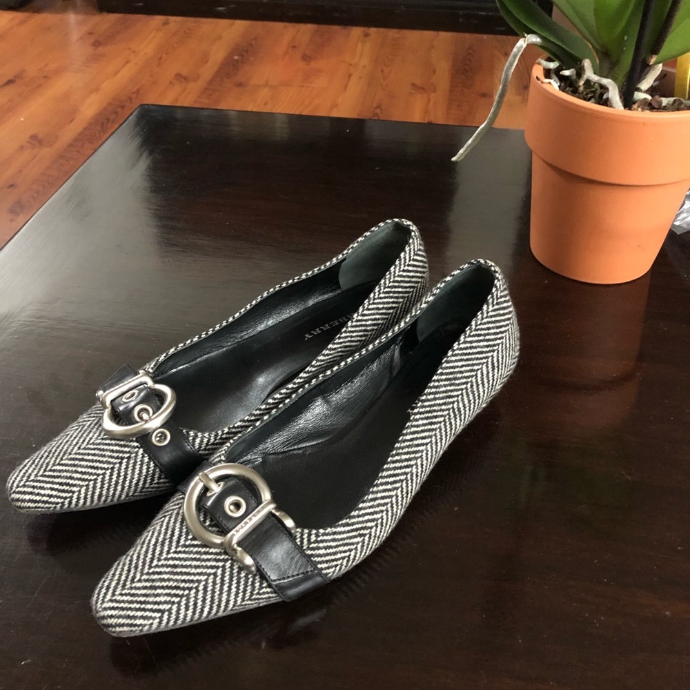 Clearance SALE! Burberry signature buckle.